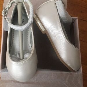 Little Angel Toddler size 4 dress shoes
